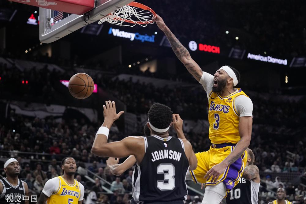 滴和背后的 滴和背后的