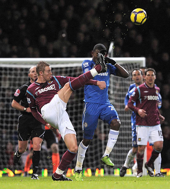 尤为突出 尤为突出